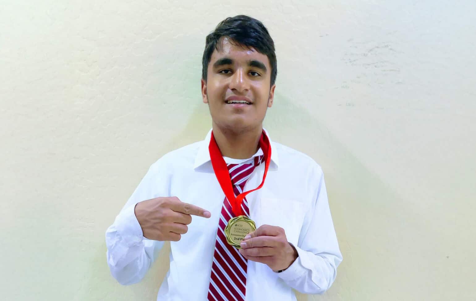 Rahul Sharma earning an award